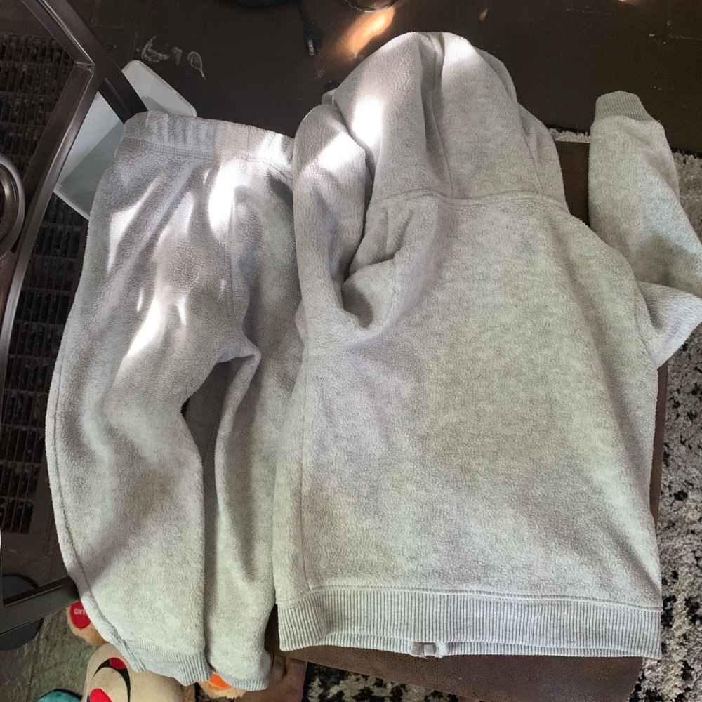 2 piece toddler sweat suit with bear ears